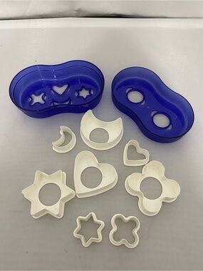 Tupperware 8 in 1 Cookie Cutter Set